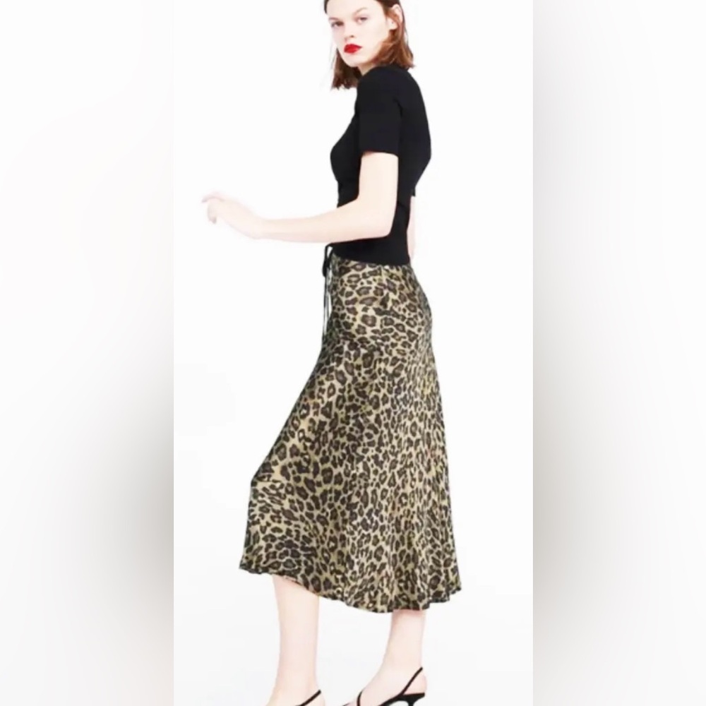 Zara Leopard Skirt XS